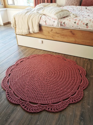 dywan okrągły różowy 100 cm