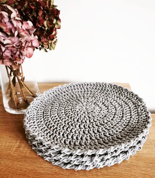 cotton placemats set.jpg